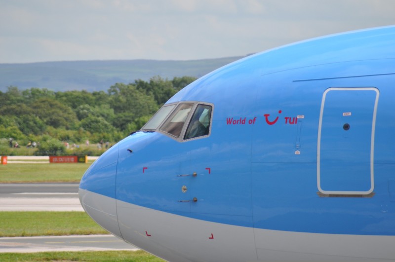 The Ultimate Guide: Booking a Telford Airport Taxi Service to Manchester